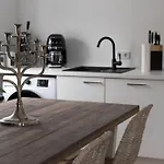 Apartmán Em Prestige Moeblierte 3-zimmer-wohnung In